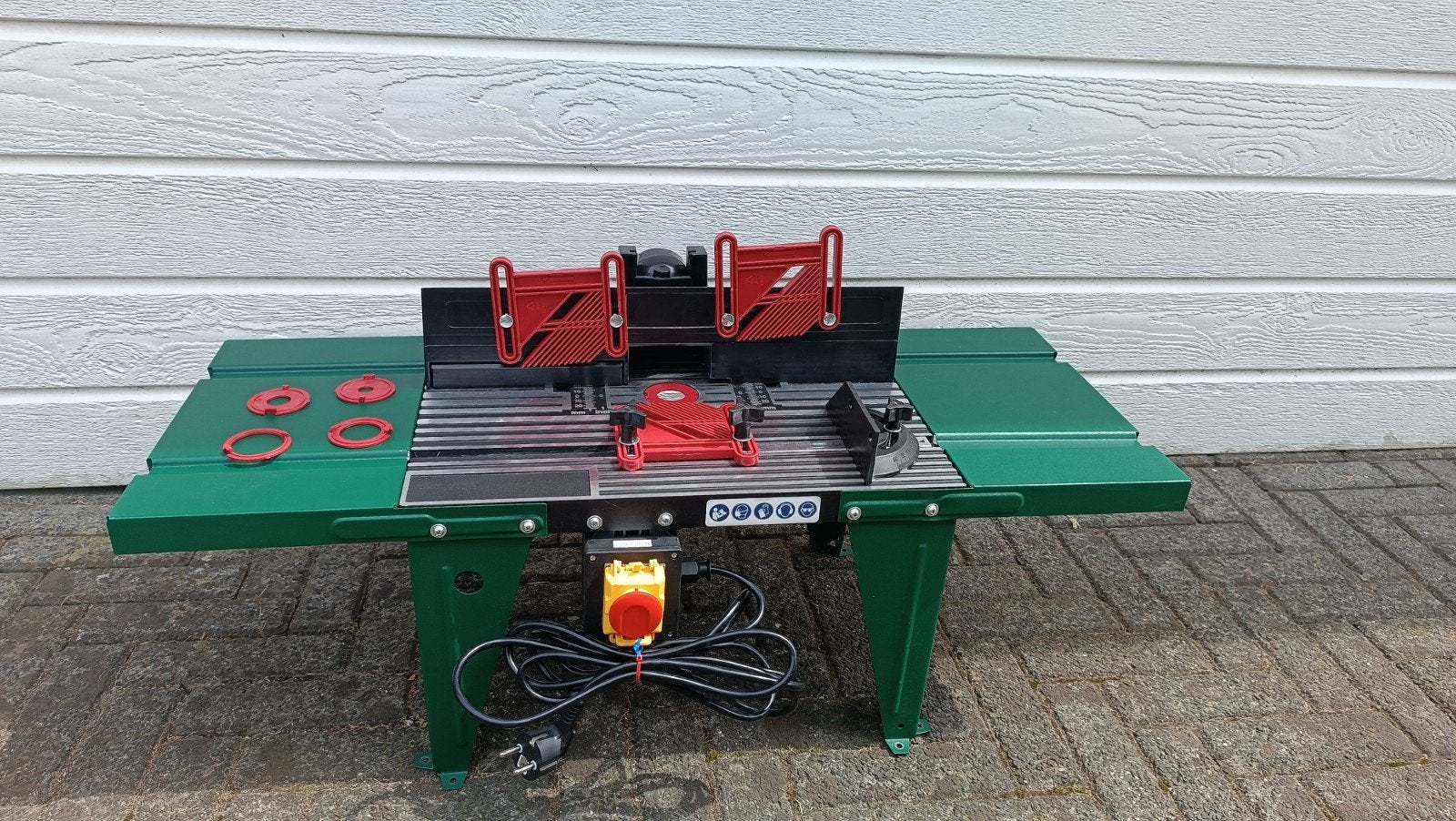 Tafel voor freesmachine in goede staat, Doe-het-zelf en Verbouw, Gereedschap | Freesmachines, Ophalen, Elektrisch