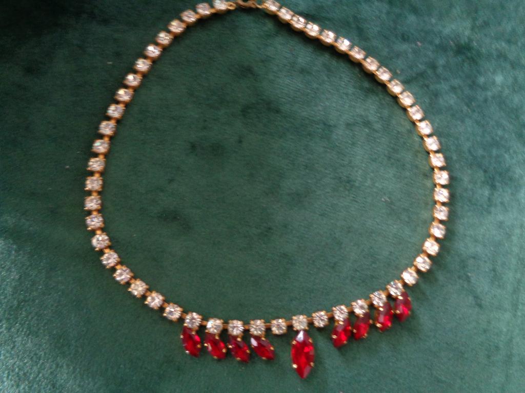 vintage goudkl strass ketting met rode druppels nr k5590, Sieraden, Tassen en Uiterlijk, Antieke sieraden, Ophalen of Verzenden