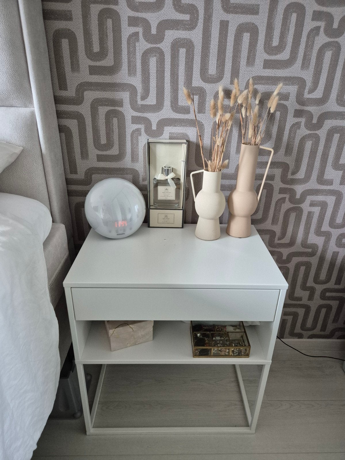 Ikea Vikhammer nachtkastjes wit (set van 2), Ophalen, Gebruikt, 45 tot 65 cm, 55 tot 70 cm