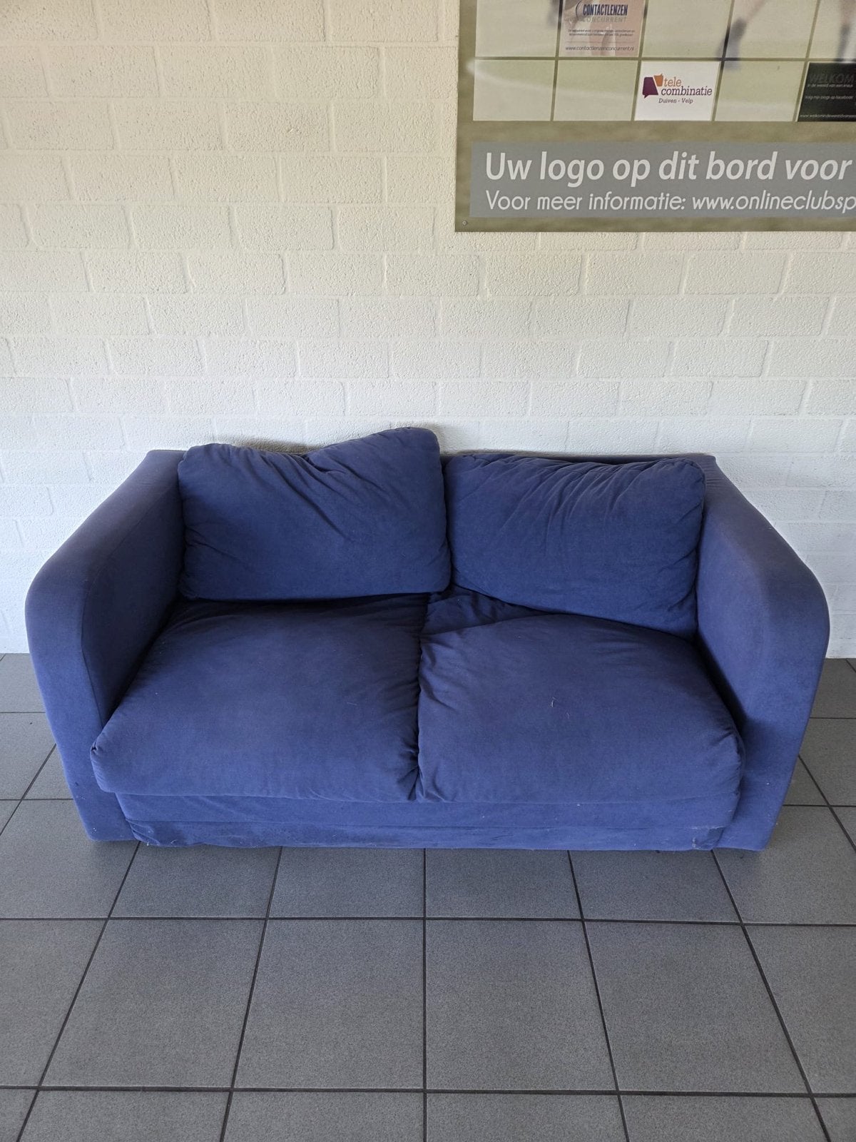 Blauwe tweepersoonsbank, Ophalen, Gebruikt, 150 tot 200 cm, Tweepersoons