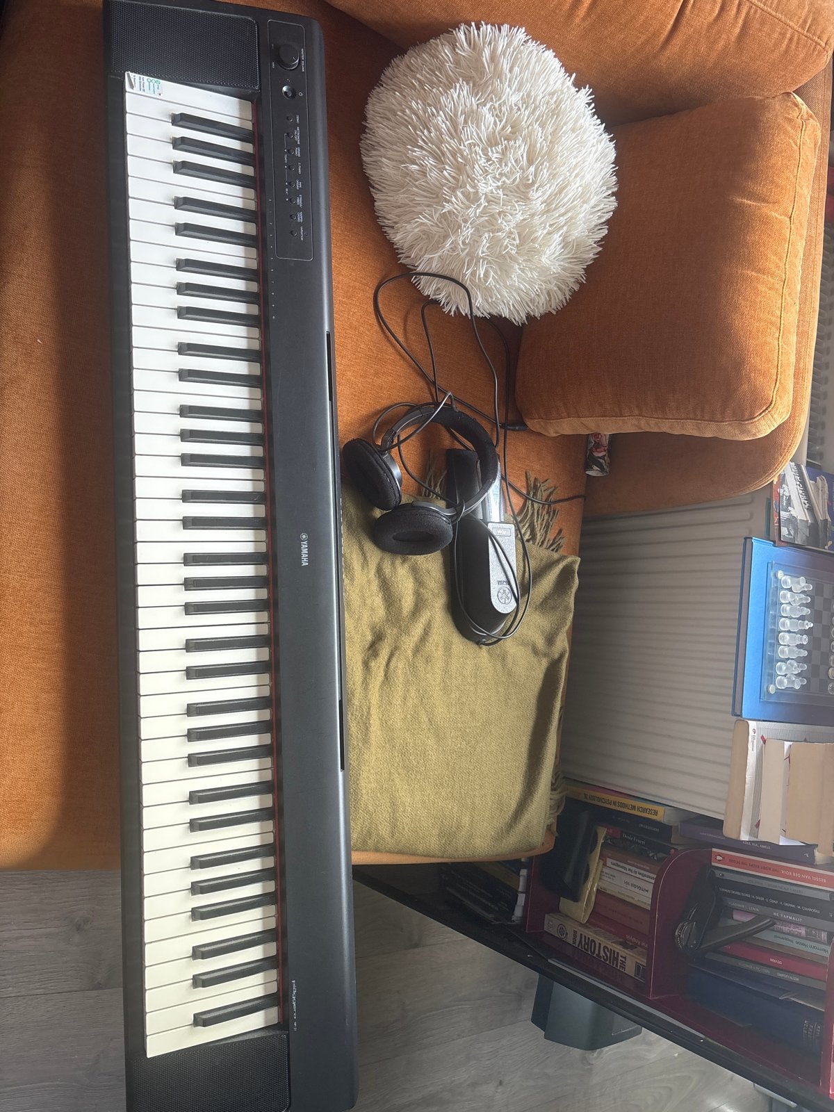 Yamaha Piaggero NP-31 Digitaal Piano met standaard, Muziek en Instrumenten, Piano's, Gebruikt, Zwart, Digitaal, Ophalen of Verzenden