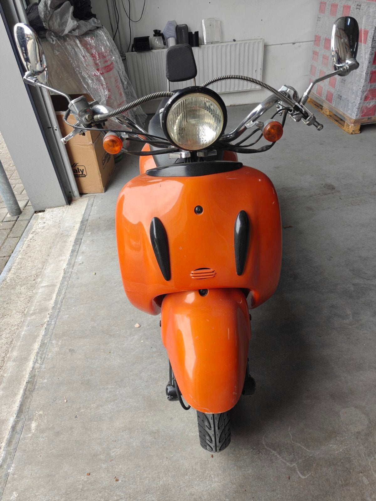 WK Oranje Scooter -  Onderhouden 2009 met nieuwe accu, Ophalen, Gebruikt, Benzine, Overige modellen