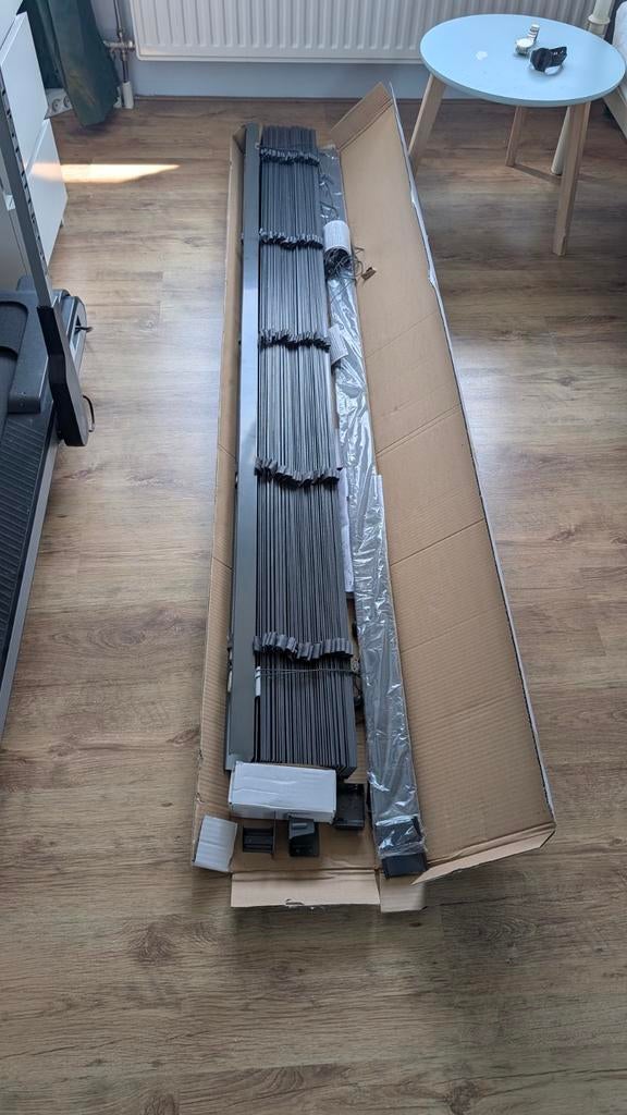 Nooit gebruikte jaloezieën te koop, Huis en Inrichting, Ophalen, 150 tot 200 cm, Nieuw, Grijs