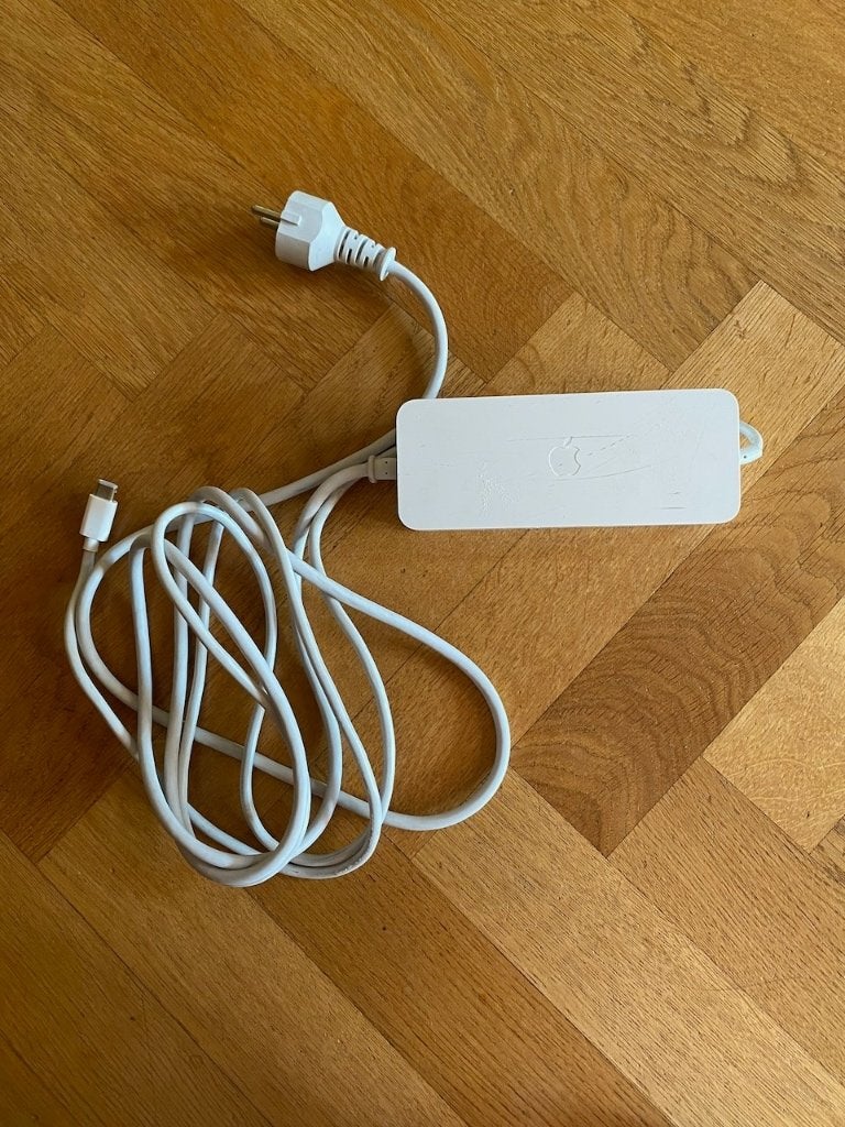 2 Originele Apple Mac mini 110W Power Adapters (Model A1188), Ophalen of Verzenden, Gebruikt, APPLE