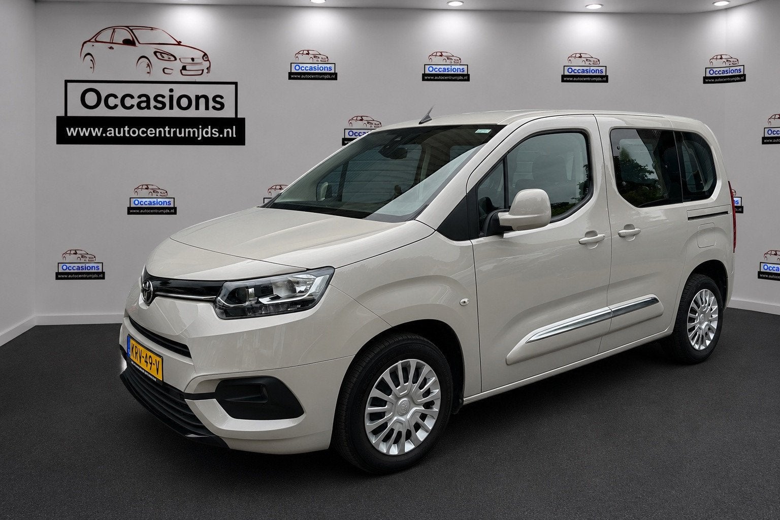 Toyota PROACE CITY VERSO 1.2 Turbo Professional, Voorwielaandrijving, Stof, Gebruikt, Bedrijf
