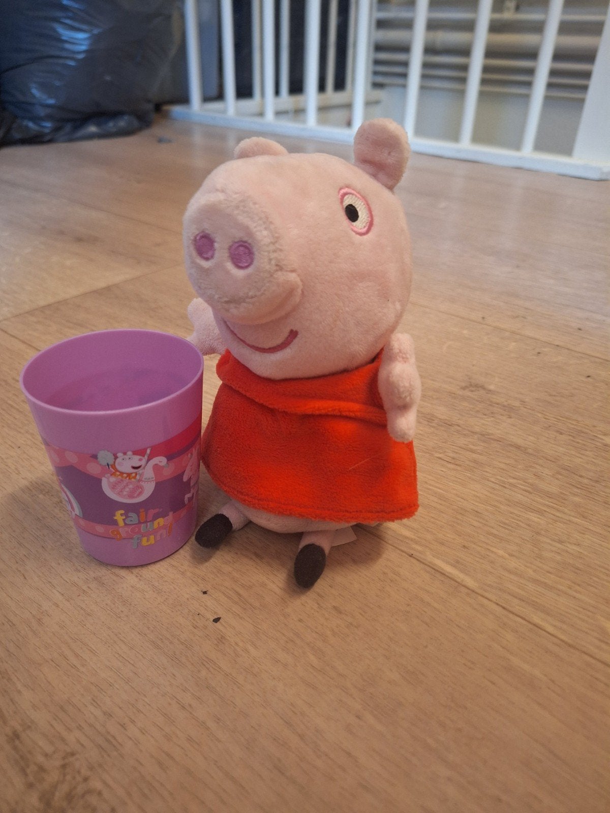 Peppa big knuffel en beker, Ophalen of Verzenden, Zo goed als nieuw, Overige typen