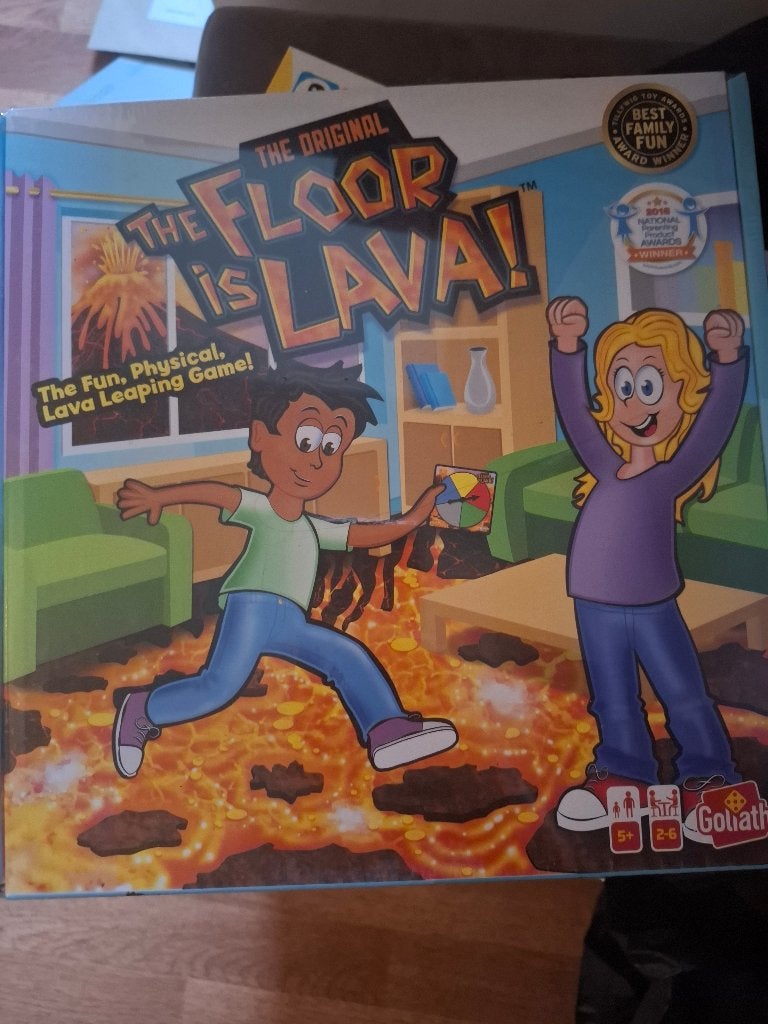 The floor is lava, Een of twee spelers, Ophalen, Nieuw, Goliath