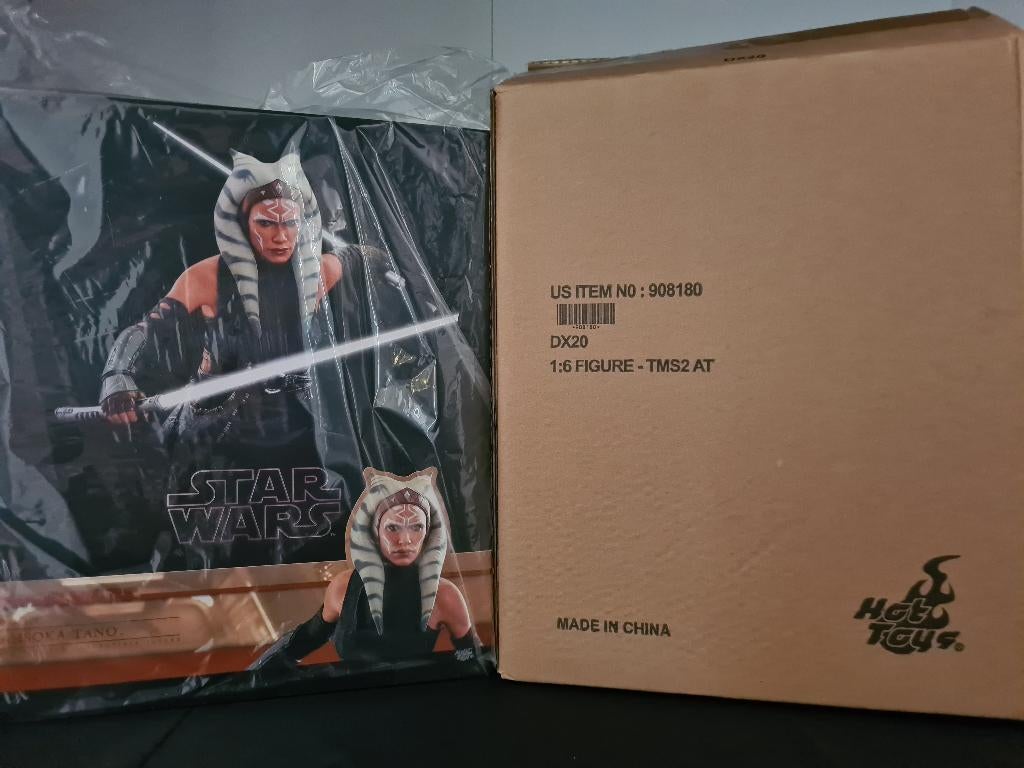 Hot Toys 1/6 - Ahsoka Tano - The Mandalorian S2, Ophalen of Verzenden, Zo goed als nieuw