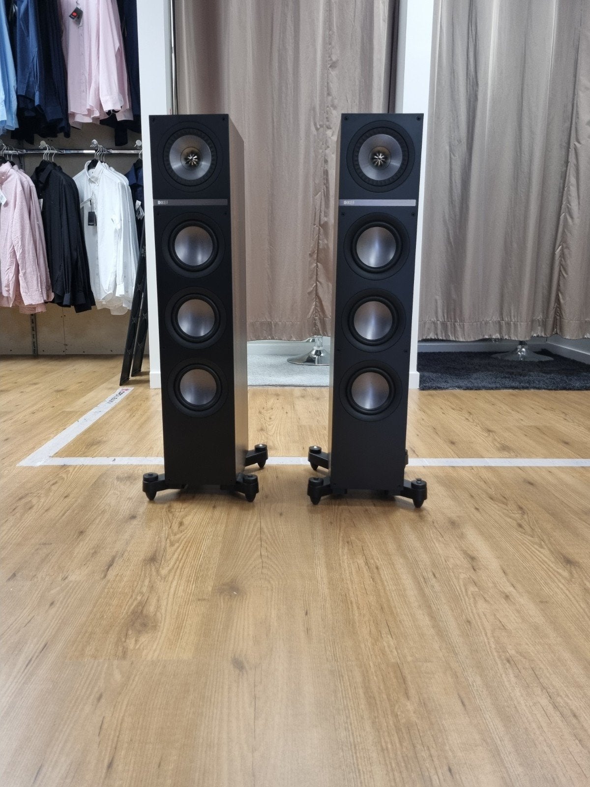 Kef Q500 Speakers – uitstekende staat, ///, Zo goed als nieuw, 120 watt of meer, Front, Rear of Stereo speakers