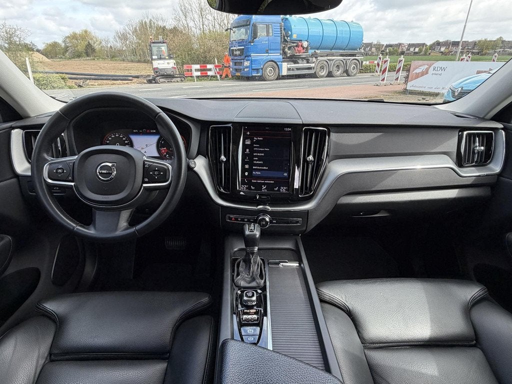 Volvo XC60 2.0 T4 Inscription NAVI | TREKHAAK | KLIMA | LEER, Auto's, Volvo, 12 maanden, Gebruikt, Euro 6, Bedrijf
