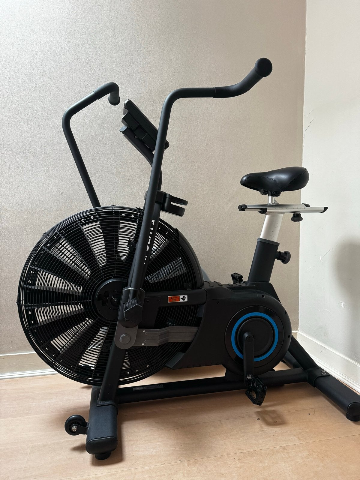 HI-ULTR Airbike - Zo goed als nieuw, Ophalen, Armen, Zo goed als nieuw, Airbike