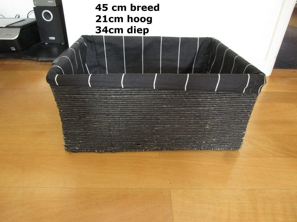 Zwarte rieten mand met voering, Ophalen, Gebruikt, Mand, Riet