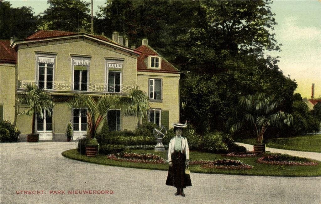 Utrecht. Park Nieuweroord. - vrouw - 1910 gelopen, Ophalen of Verzenden, Voor 1920, Gelopen, Utrecht