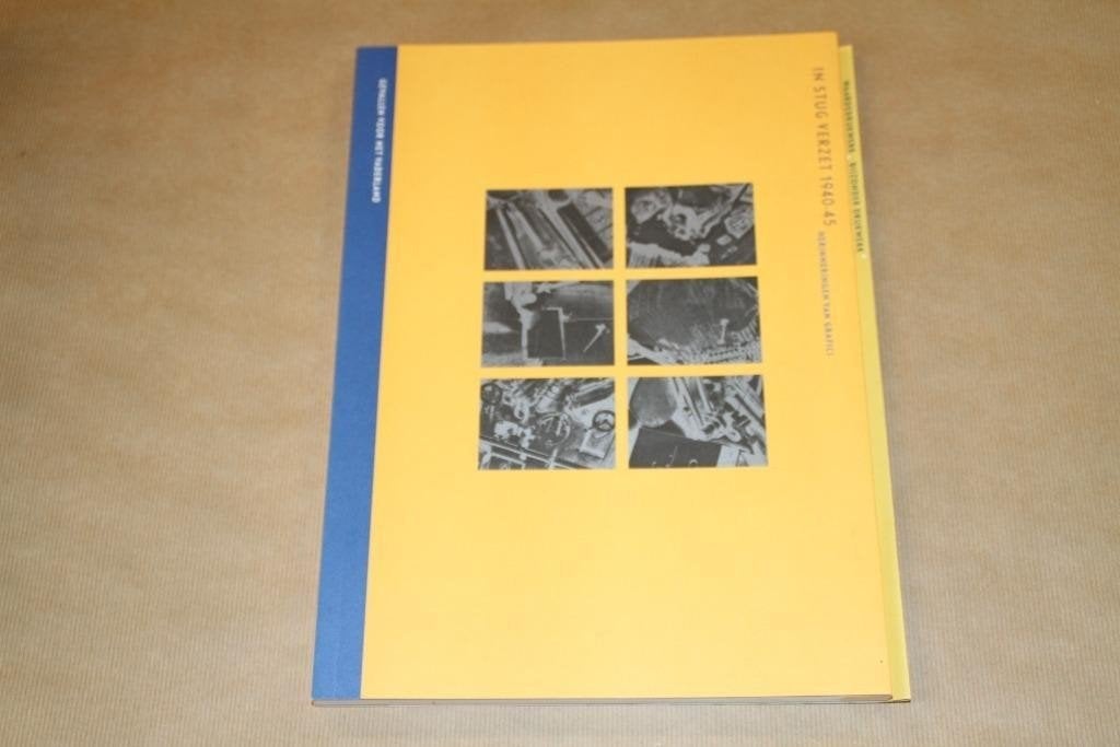 In Stug Verzet 1940-45 — Grafici in de 2e Wereldoorlog, Ophalen of Verzenden, Zo goed als nieuw, Fotografen
