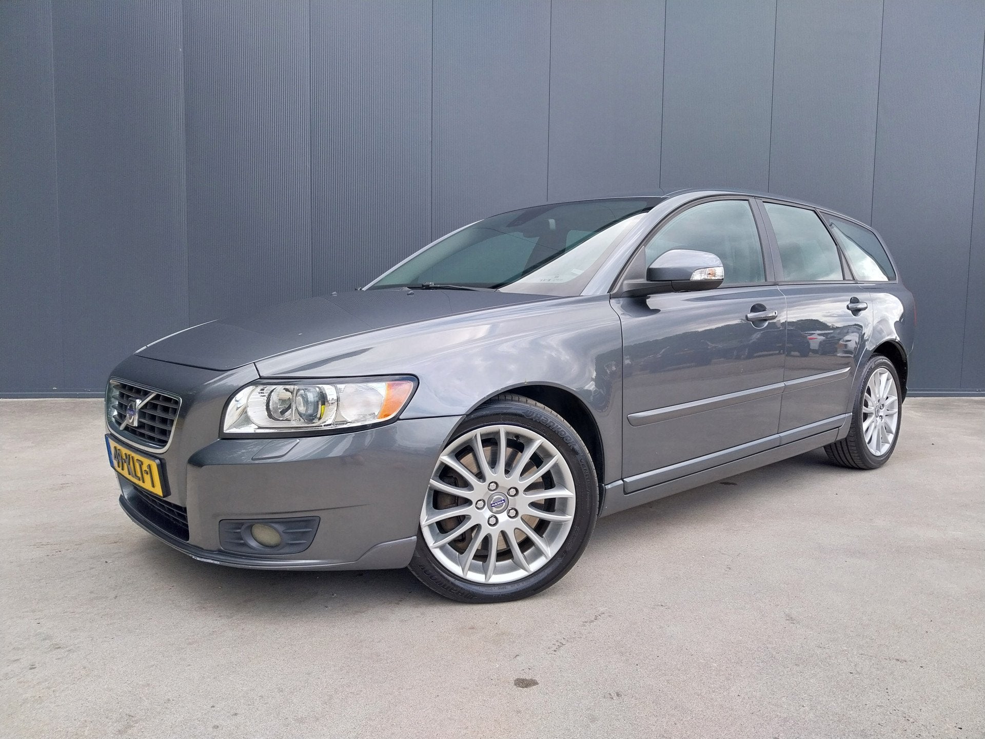 Volvo V50 2.0D AUTOMAAT Edition II XENON LEER CRUISE ECC TRE, Auto's, Volvo, 136 pk, Gebruikt, 4 cilinders, 700 kg
