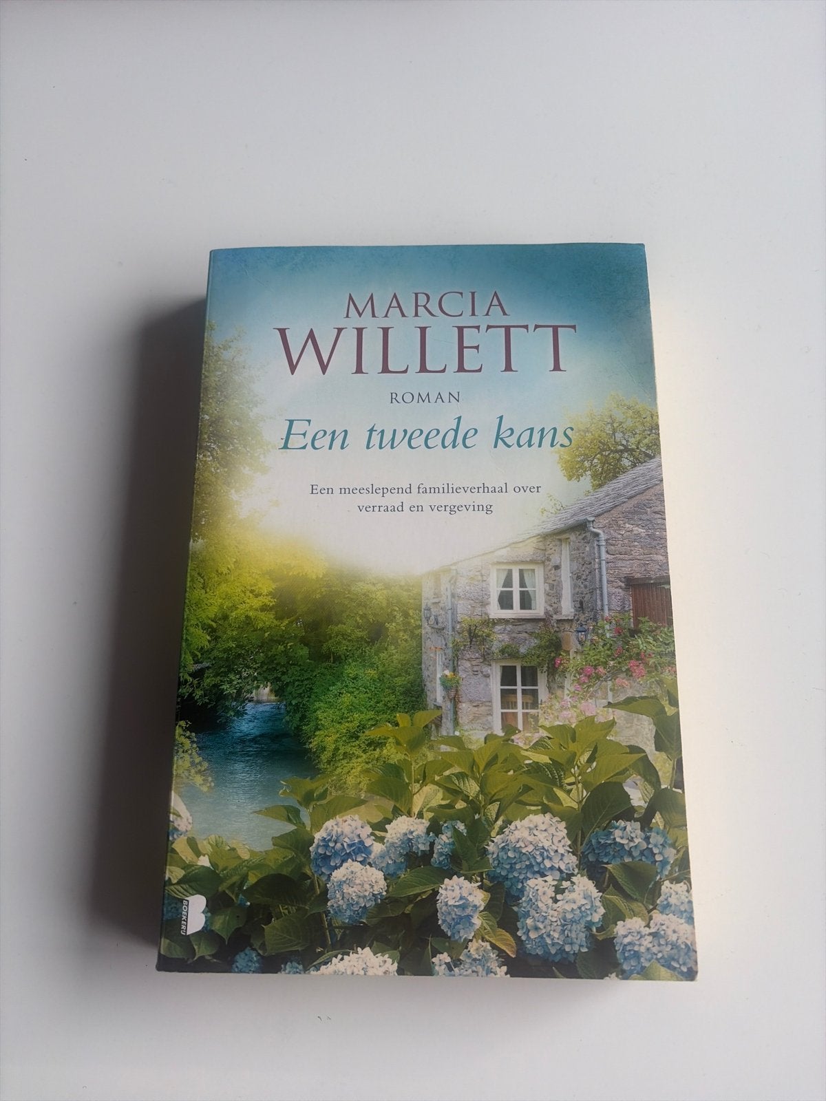 Marcia Willett - Een tweede kans (Roman), Ophalen of Verzenden, Gelezen, Nederland
