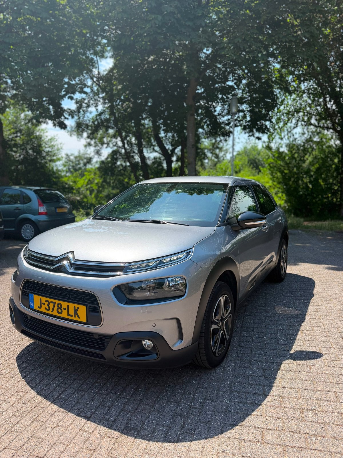 Citroën C4 Cactus 1.2 Puretech 110pk S&S 2020 Grijs, Auto's, Voorwielaandrijving, Bluetooth, Stof, Euro 6