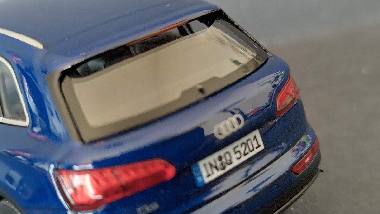 Audi Q5 1:43 i Scale  Pol, Overige merken, Auto, Verzenden, .