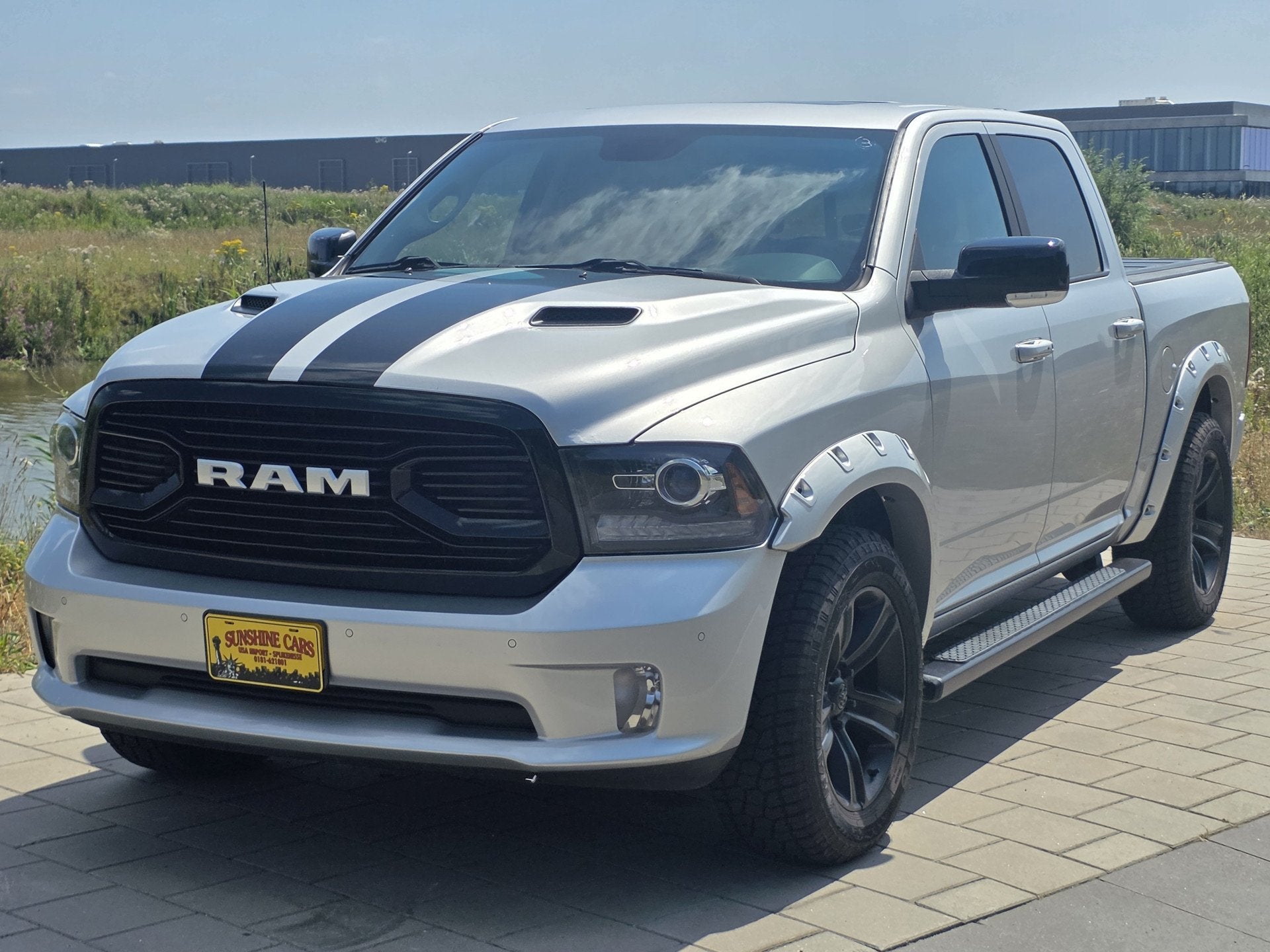 Dodge Ram 1500 SPORT CREW CAB 4X4 5,7 LTR V8 AUT. LUCHTVERIN, Auto's, Dodge, Automaat, Achterwielaandrijving, Gebruikt, 5654 cc