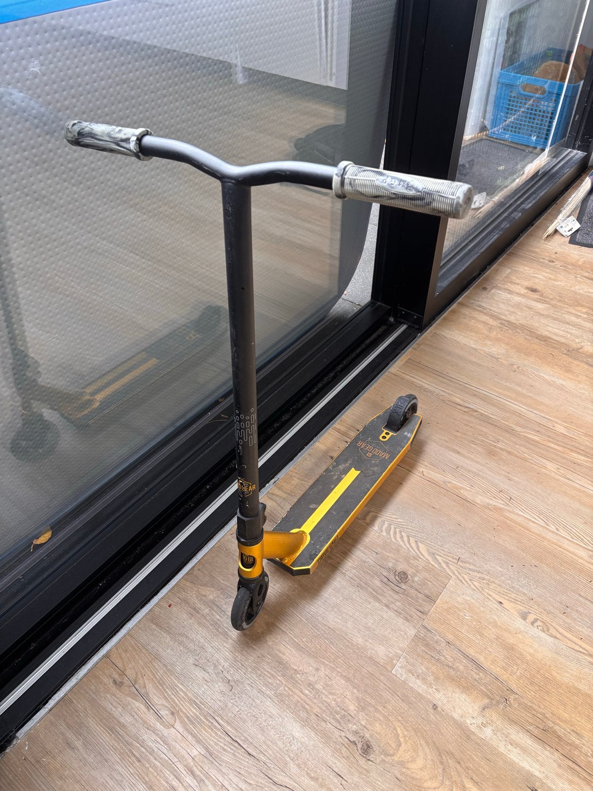 Madd Gear Carve Elite Stuntstep - Geel/Zwart, Ophalen of Verzenden, Gebruikt, Gewone step