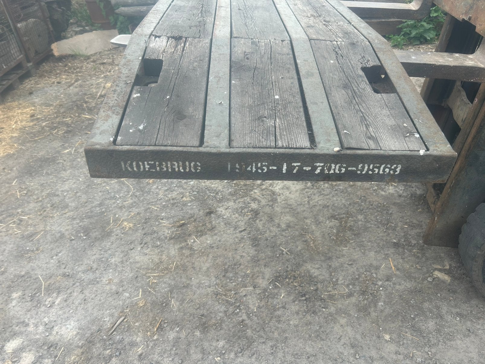Brugdeel aanrit/oprit koebrug, militairia, mancave, Ophalen, Landmacht, Nederland