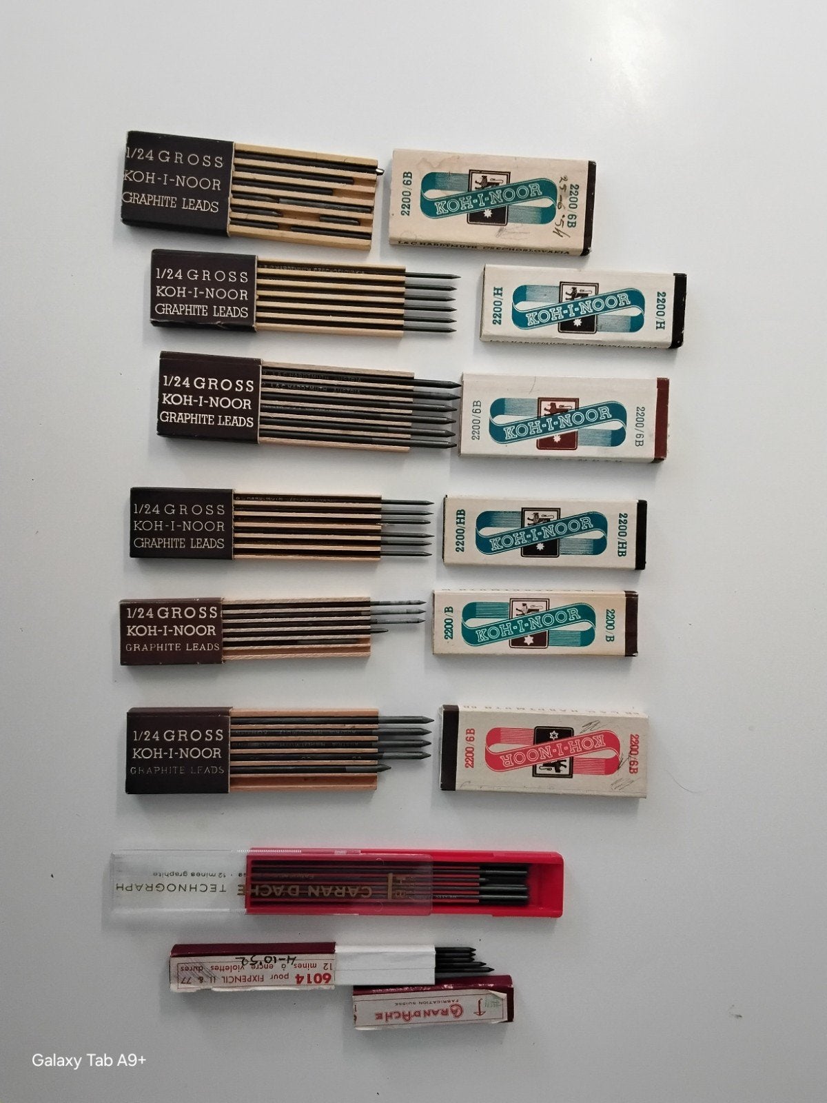 Potloodstiften doosjes o.a. caran d'ache (zie foto's), Ophalen
