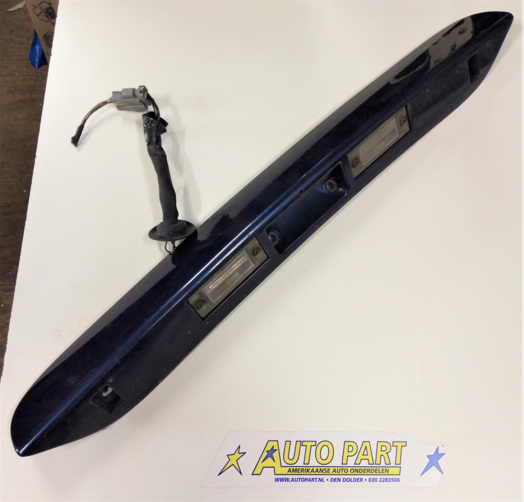 Chrysler Voyager achterklep hendel met schakelaar 2001-2007, Gebruikt, PO Box 21-8004 | Auburn Hills, MI 48321-8004, Achterklep
