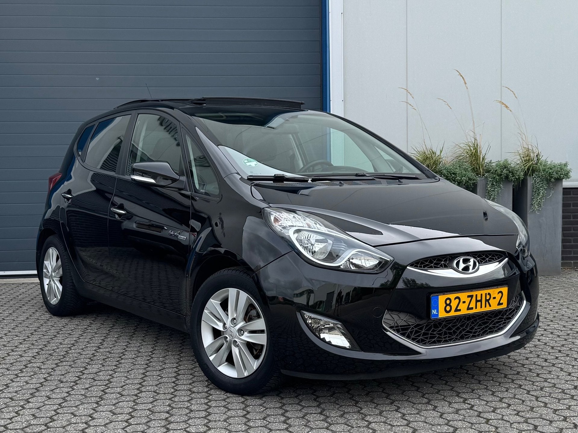Hyundai Ix20 1.4i i-Vision | Climate | Panorama | Inklap spi, Voorwielaandrijving, Stof, Gebruikt, Zwart
