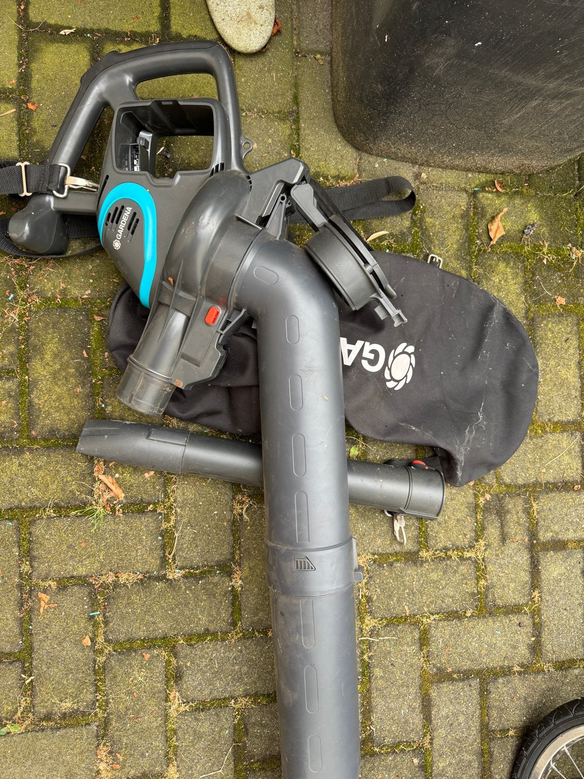 Gardena Elektrische Bladblazer/Bladzuiger met Opvangzak, Tuin en Terras, Ophalen, Gebruikt, Handgedragen, Met opvangzak