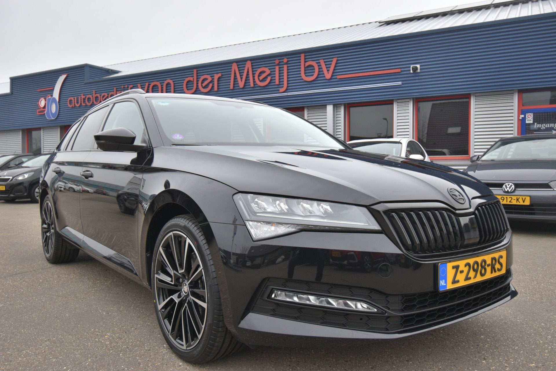 Skoda Superb Combi 1.5 TSI ACT Business Edition , VIRTUAL CO, Auto's, Stof, 4 cilinders, 150 pk, Zwart
