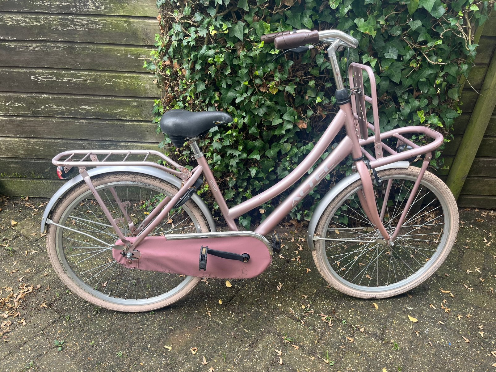 roze metallic kinderomafiets, Ophalen of Verzenden, Zo goed als nieuw