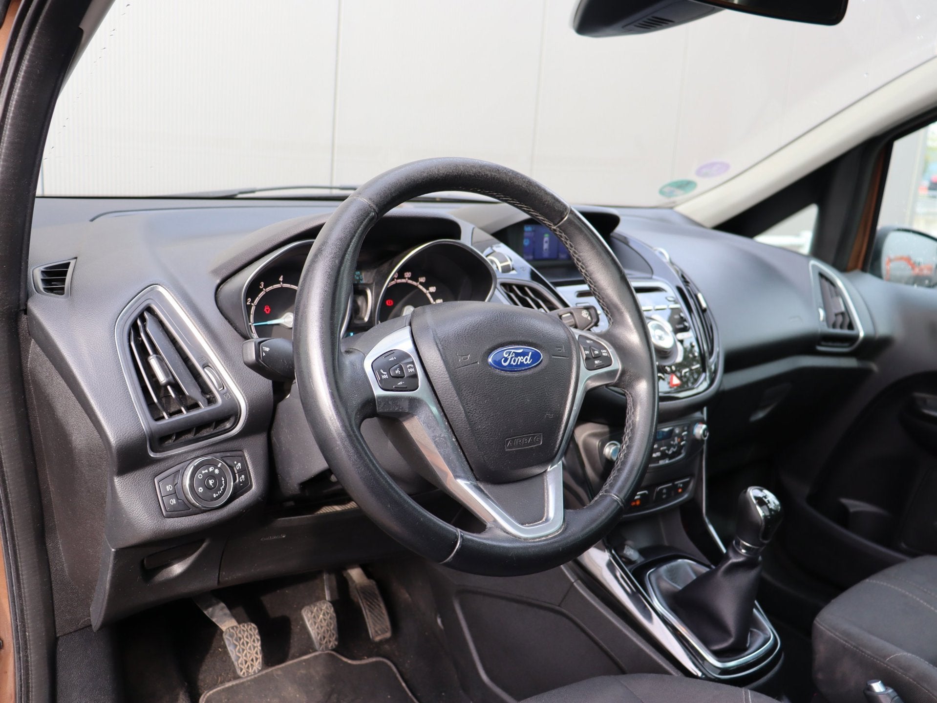 Foto 13 van Ford B-Max 1.0 EcoBoost Titanium navi LM airco
