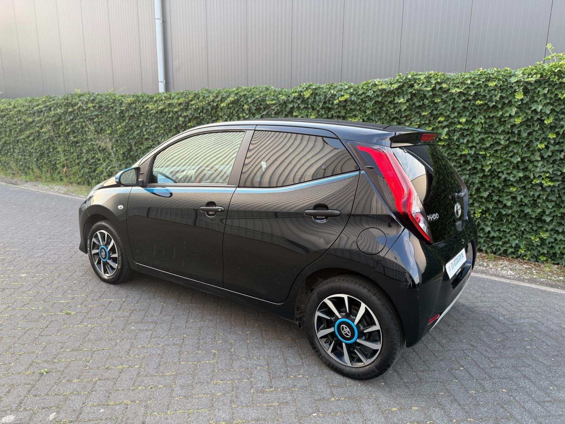 Toyota Aygo 1.0 VVT-i X-PLAY 72pk 2019 | CARPLAY | LEDER, Voorwielaandrijving, Gebruikt, Euro 6, 4 stoelen