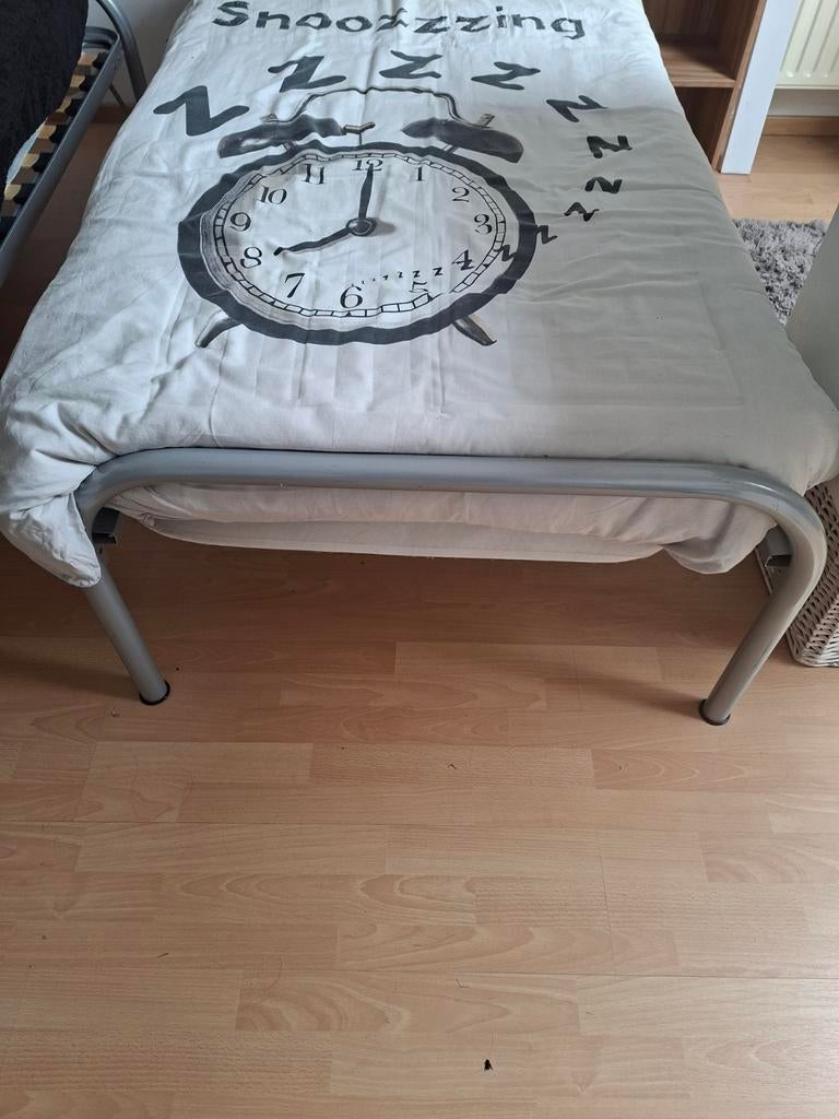Leenbakker stalen bed met lattebodem, Ophalen of Verzenden, Zo goed als nieuw, Eenpersoons