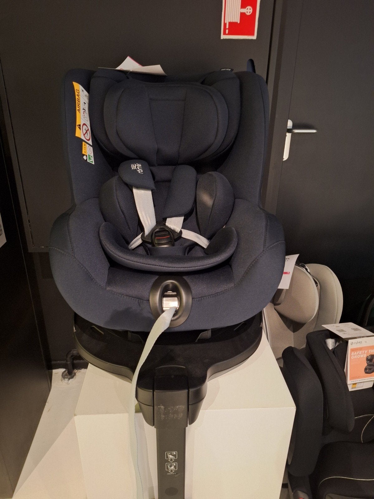 Britax Römer Dualfix Pro Autostoel - Night Blue (Showmodel), Ophalen, Romer, 9 t/m 18 kg, Zo goed als nieuw