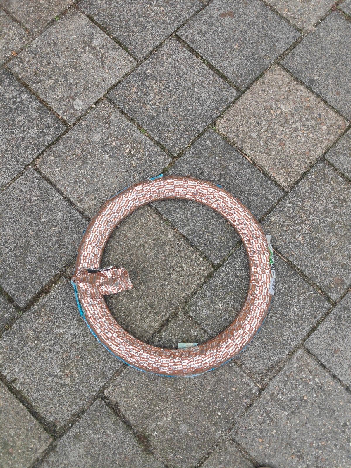 Nieuwe buitenband voor Tomos bromfiets, Ophalen of Verzenden, Nieuw, Overige typen, Tomos