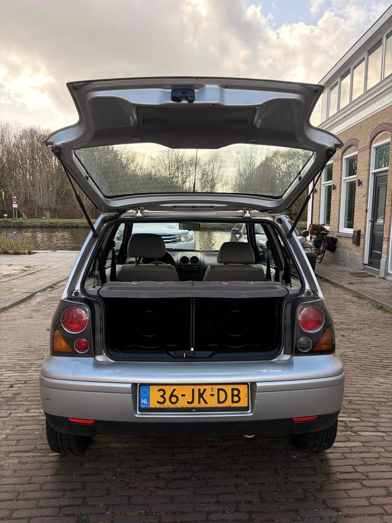 Seat Arosa 1.4 44KW 2002 Grijs, Auto's, Seat, Voorwielaandrijving, 450 kg, 31 €/maand, 4 stoelen