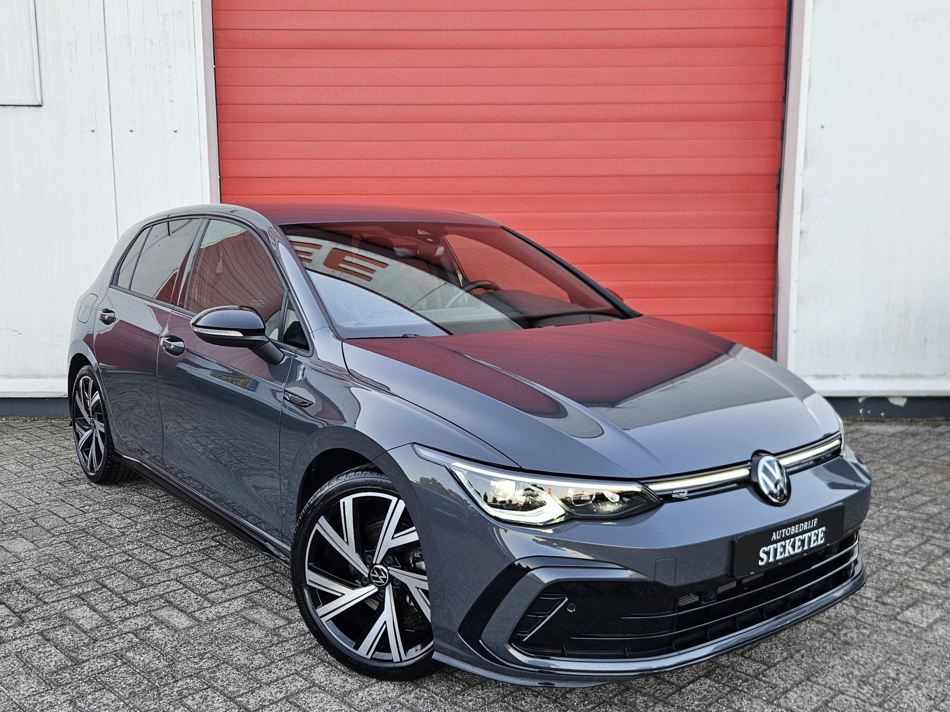 Volkswagen Golf 1.5 eTSI R-Line Business | ACC | Stuur/Stoel, 12 maanden, 4 cilinders, Bedrijf, Golf