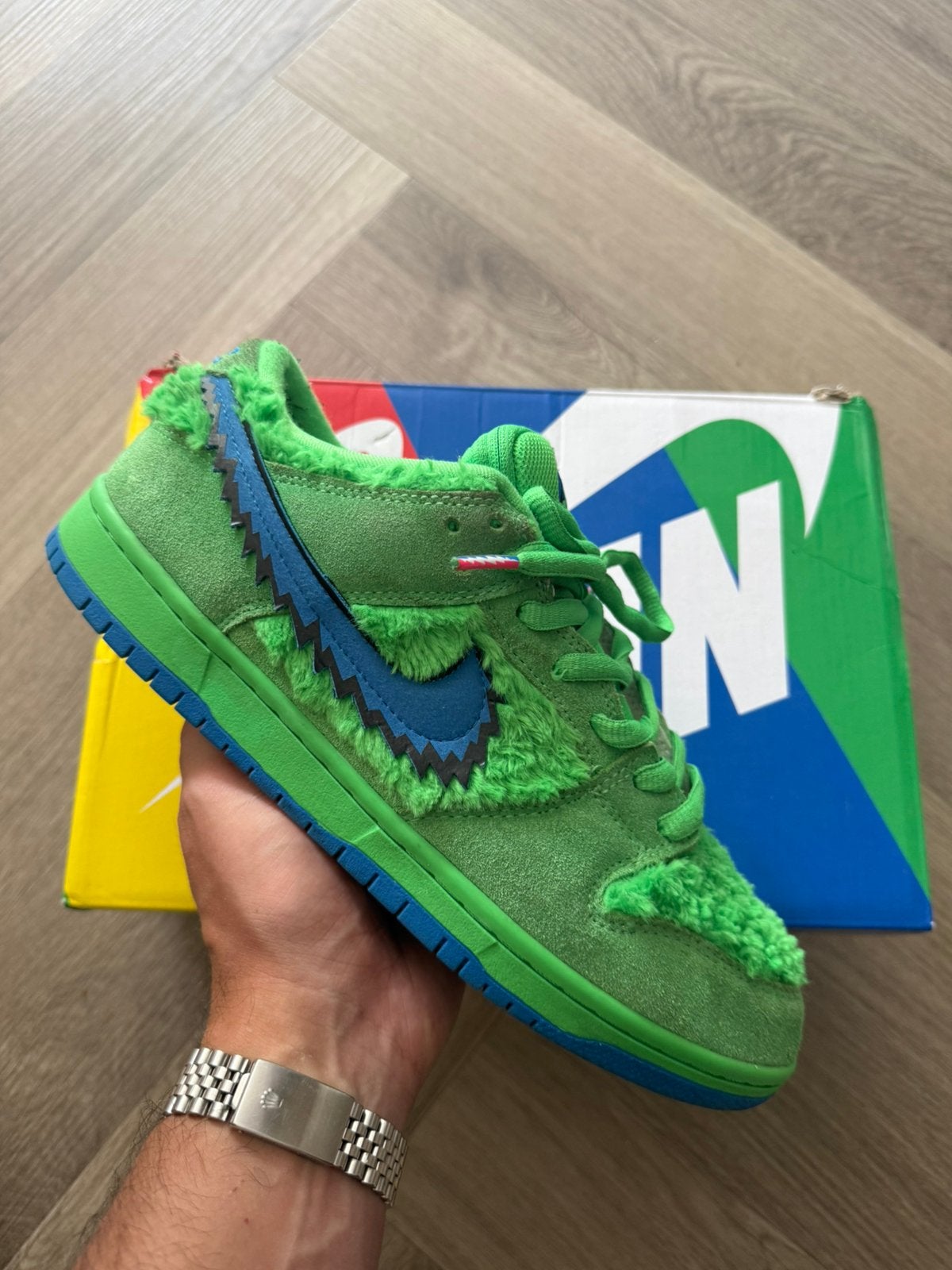 Nike sb dunk low grateful dead bears green 44, Ophalen of Verzenden, Zo goed als nieuw, Overige kleuren