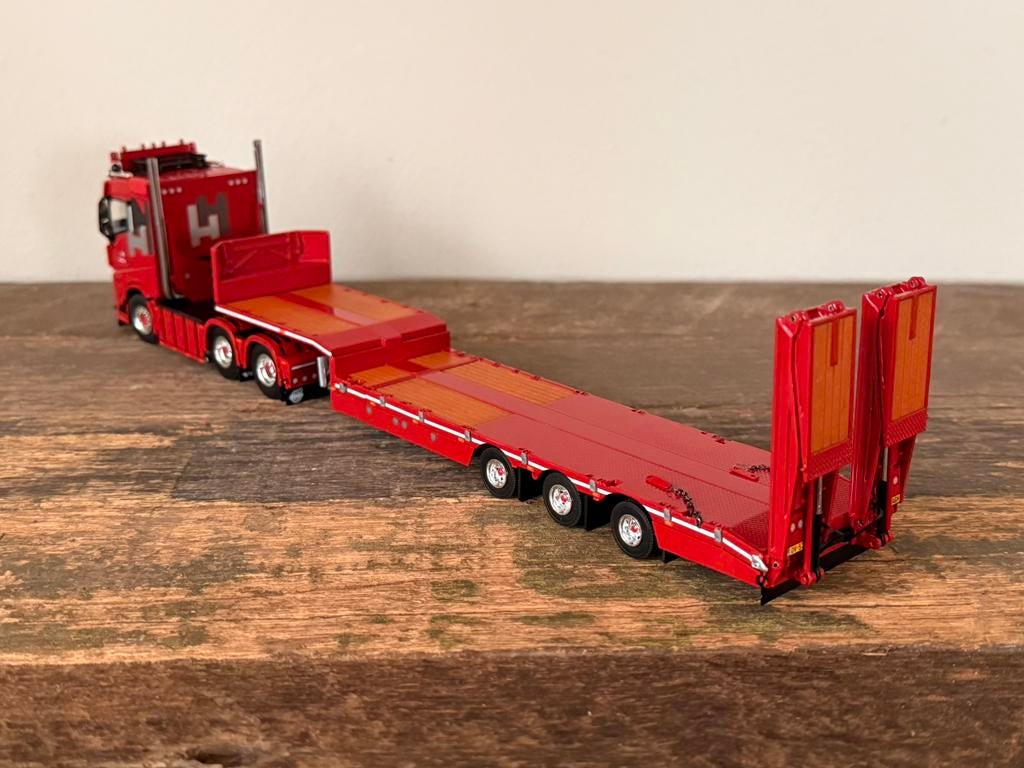 WSI - Volvo Aero Hardeman van Harten, Hobby en Vrije tijd, Modelauto's | 1:50, Ophalen of Verzenden, Zo goed als nieuw, Bus of Vrachtwagen