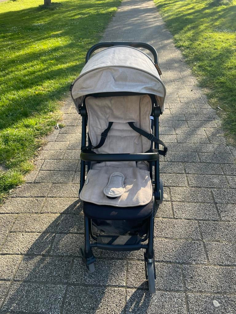 Buggy, Kinderen en Baby's, Buggy's, Ophalen, Zo goed als nieuw, Overige merken, Verstelbare rugleuning