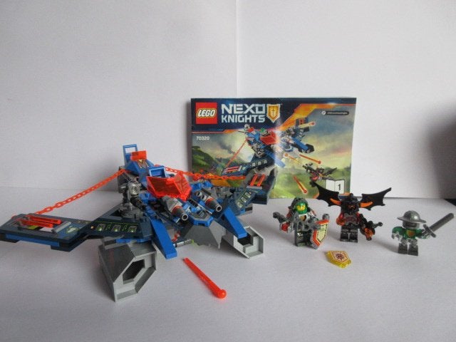 Nexo Knights, 70320 70317 70318 70330 70362 70364 70310 7033, Ophalen of Verzenden, Zo goed als nieuw, Complete set, Lego