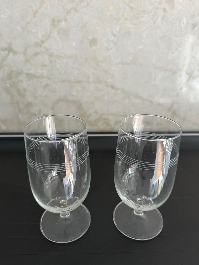 Set van 2 stijlvolle bierglazen met sierstrepen, Antiek en Kunst, Antiek | Glas en Kristal, Ophalen of Verzenden