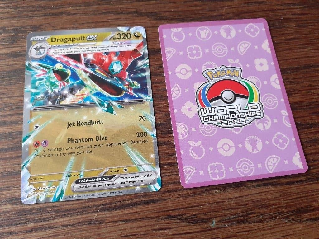 Dragapult Ex #130 World Championships 2025 Gesigneerd, Ophalen of Verzenden, Nieuw, Losse kaart
