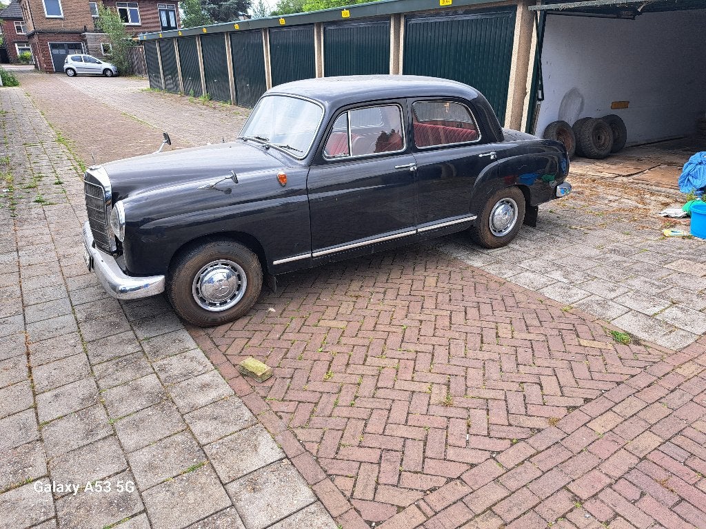 Mercedes-Benz Diesel 180 - 1960 Zwart, 53 pk, Overige modellen, 4 cilinders, Leder en Stof