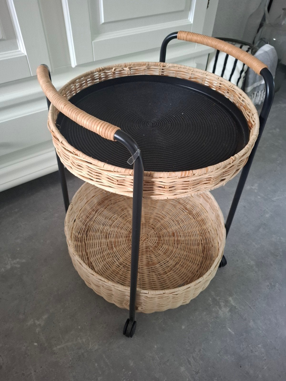 KIJK!!!  IKEA LUBBAN Serveerwagen / Trolley met opbergruimte, Ophalen, Modern, Scandinavisch, Rond, 55 tot 75 cm