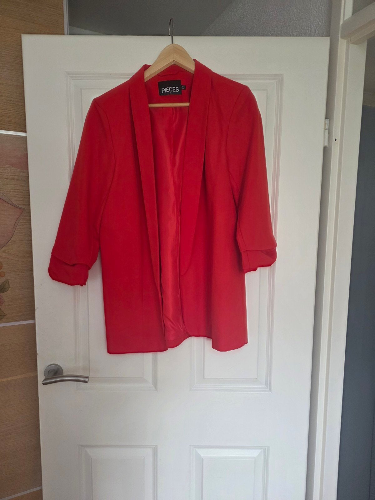 Pieces rode blazer maat XL, Maat 42/44 (L), Ophalen of Verzenden, Zo goed als nieuw, Pieces