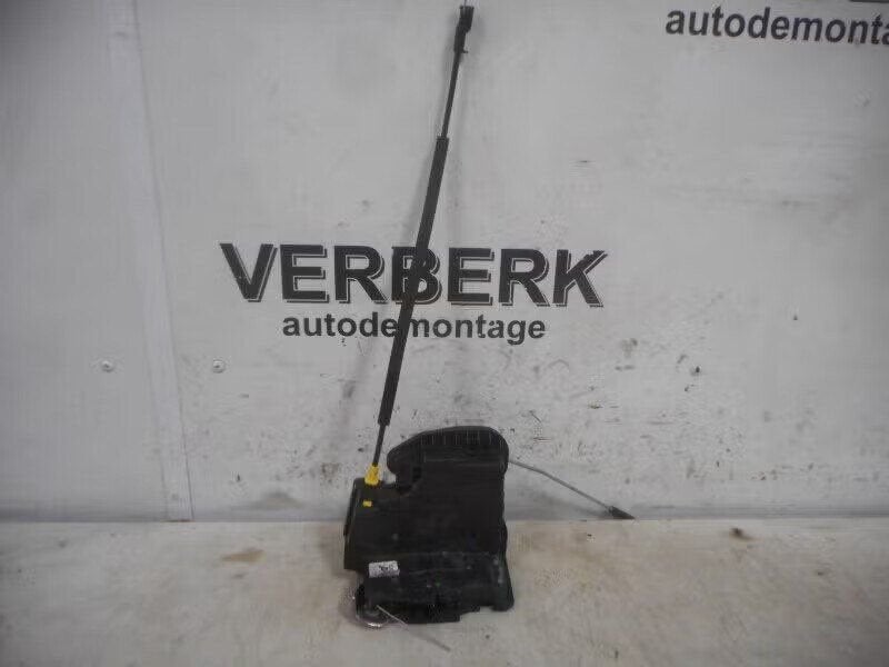 PORTIERSLOT LINKS ACHTER Opel Astra K (01-2015/12-2022), Bahnhofsplatz 65423 Rüsselsheim am Main, DE, Gebruikt, Opel, Opel Automobile GmbH