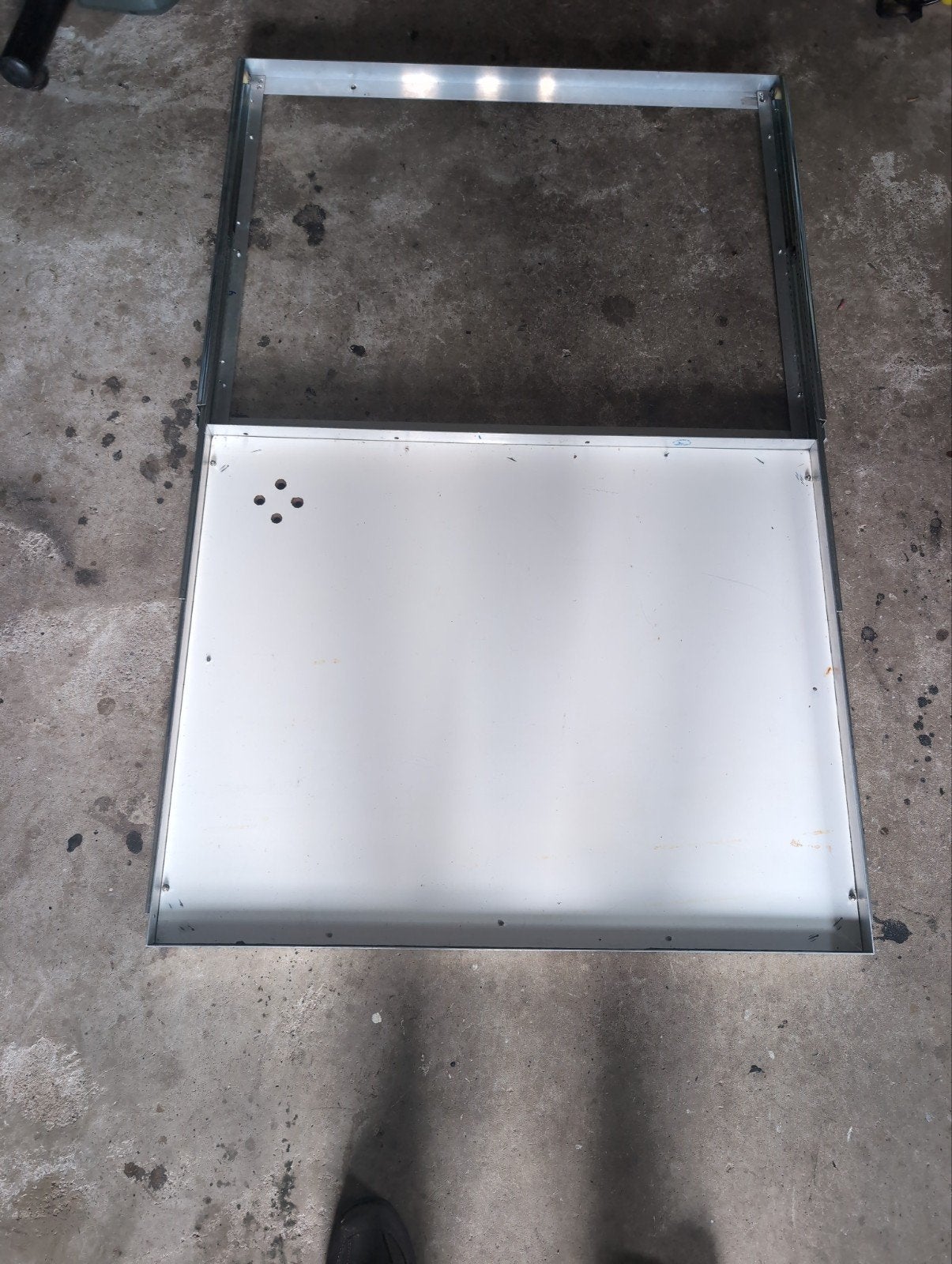 Uitschuiflade voor VW T5/T6 of Multivan, Ophalen, Gebruikt