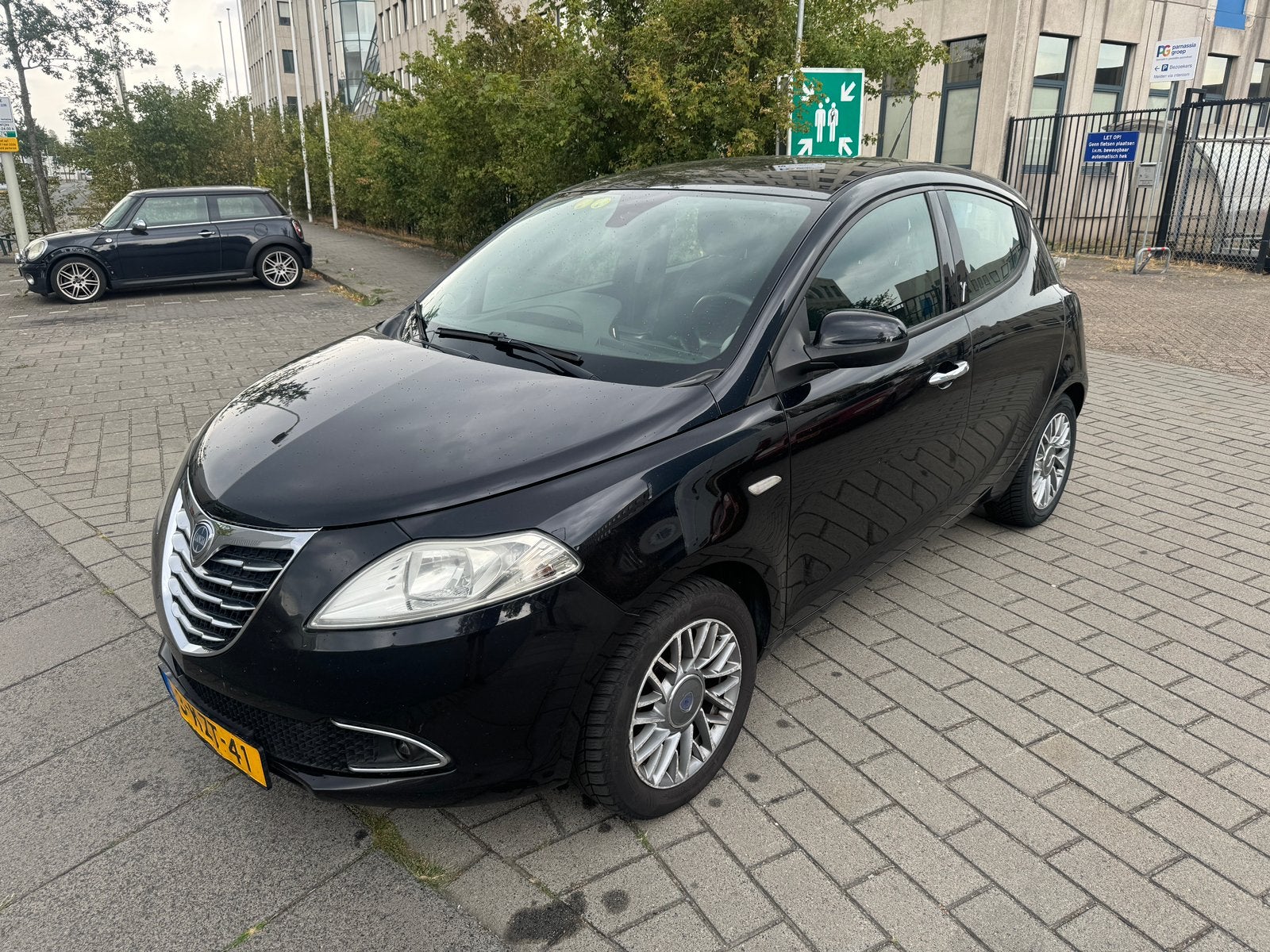 Lancia Ypsilon 1.3MJ2  2011 Zwart EURO5 AIRCO START NIET‼️, Auto's, Voorwielaandrijving, Stof, 37 €/maand, Zwart